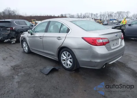 2015 Subaru Legacy 2.5I Premium z USA, uszkodzony, nr VIN 4S3BNAC63F3067568